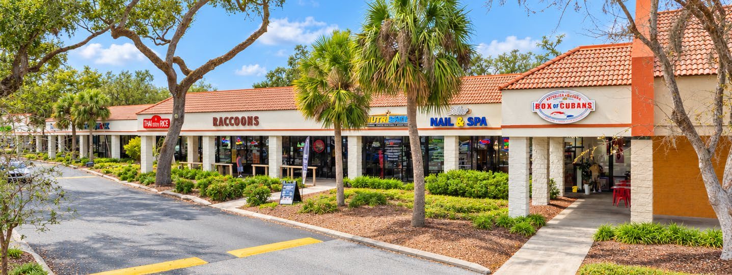 Royal Oaks shop fronts
