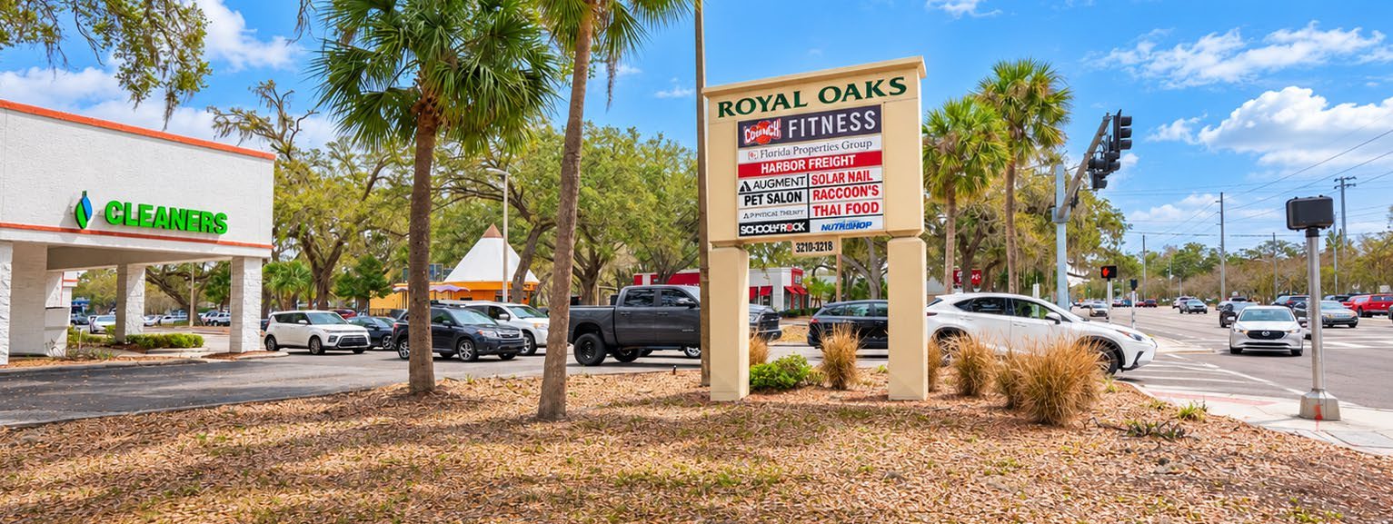 Royal Oaks Shopping Center pylon sign on Lithia Pinecrest Rd